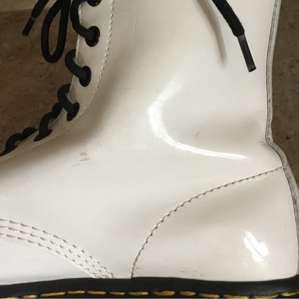 Dr. Martens 1460 White Patent Leather Combat Boots AS IS - Picture 9 of 16